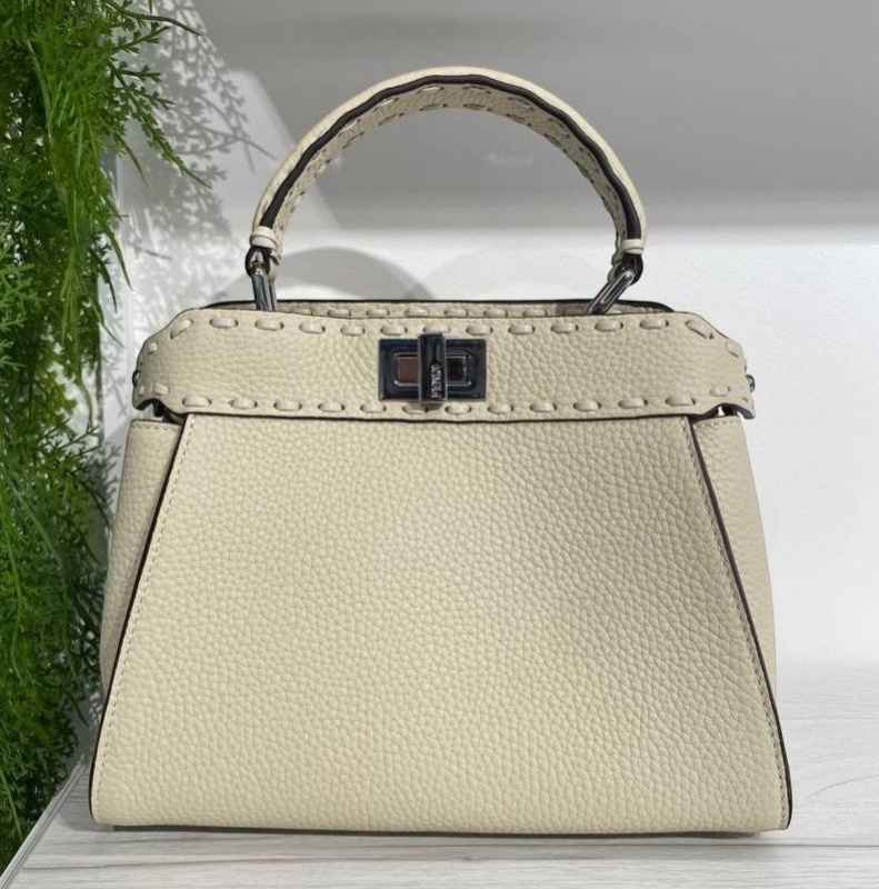 СУМКА FENDI PEEKABOO 