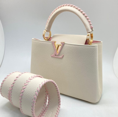 СУМКА LOUIS VUITTON CAPUCINES 