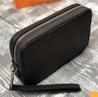 МУЖСКОЙ КЛАТЧ LOUIS VUITTON