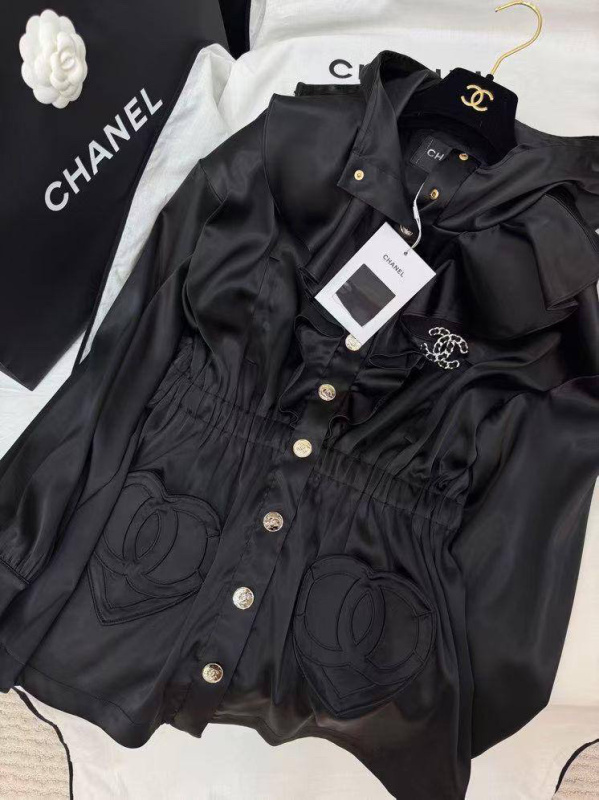 ВЕТРОВКА CHANEL 