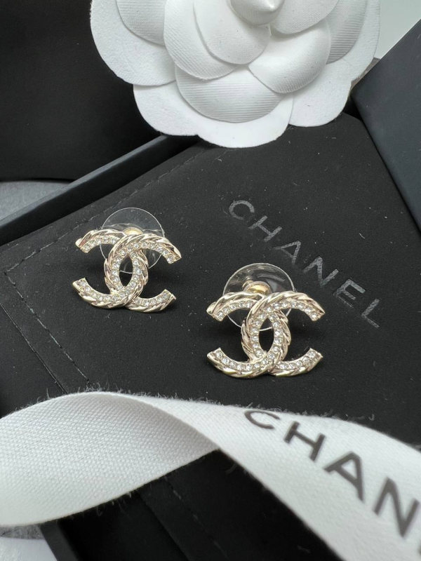 СЕРЬГИ CHANEL
