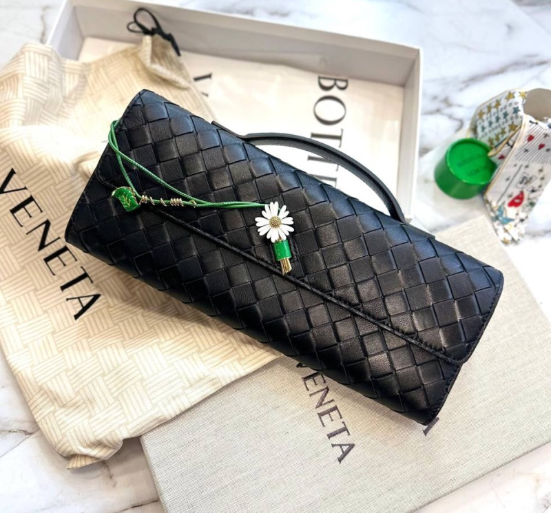 КЛАТЧ BOTTEGA VENETA 