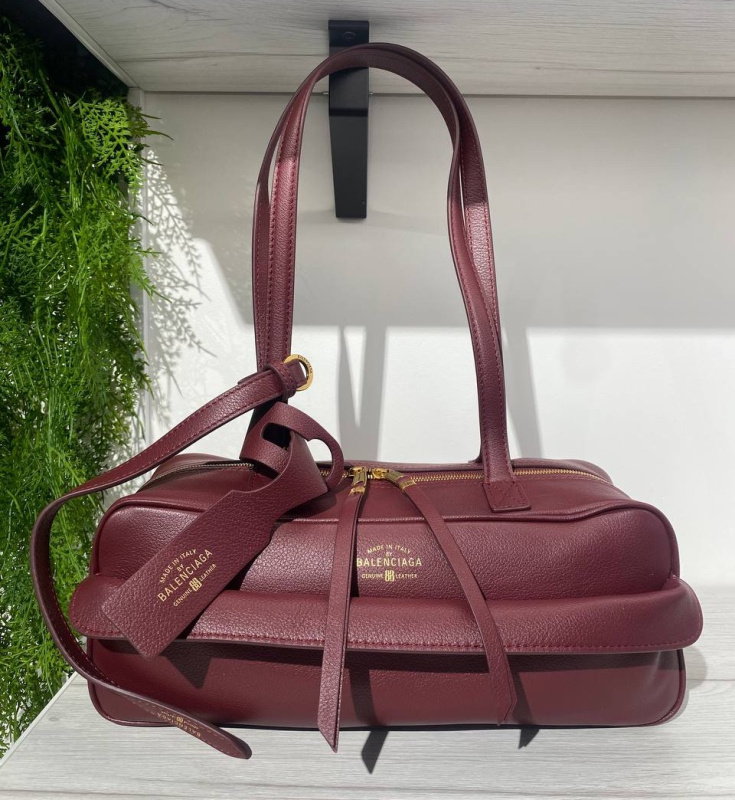 СУМКА BALENCIAGA CARRIE 