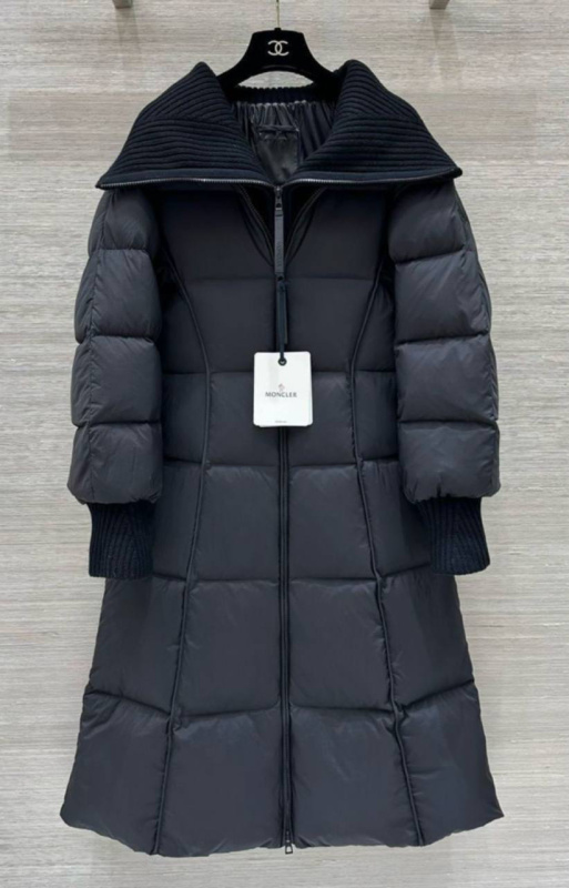 ПУХОВИК MONCLER 