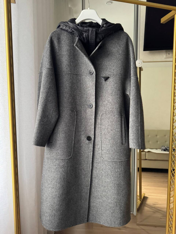 ПАЛЬТО PRADA 