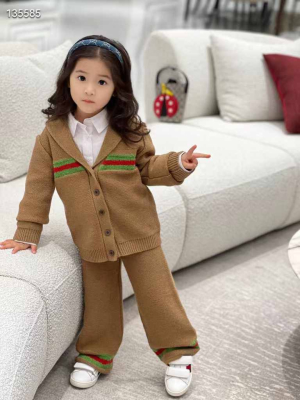 ДЕТСКИЙ КОСТЮМ GUCCI