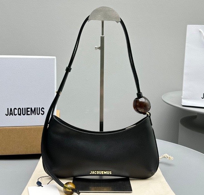 СУМКА JACQUEMUS 