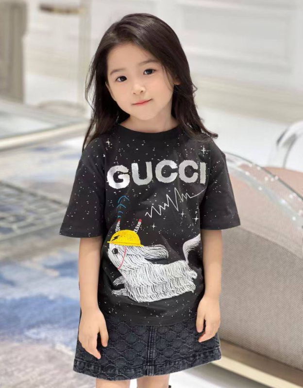 ДЕТСКАЯ ФУТБОЛКА GUCCI 