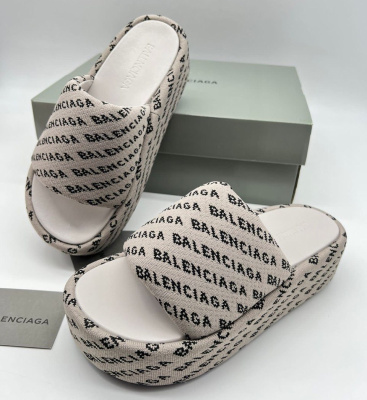 ШЛЕПКИ BALENCIAGA 