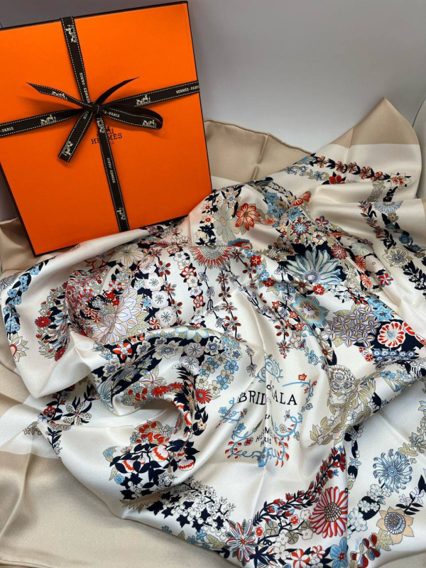 ПЛАТОК HERMES 