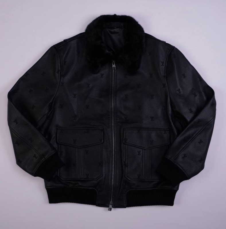 МУЖСКАЯ КУРТКА LOUIS VUITTON 