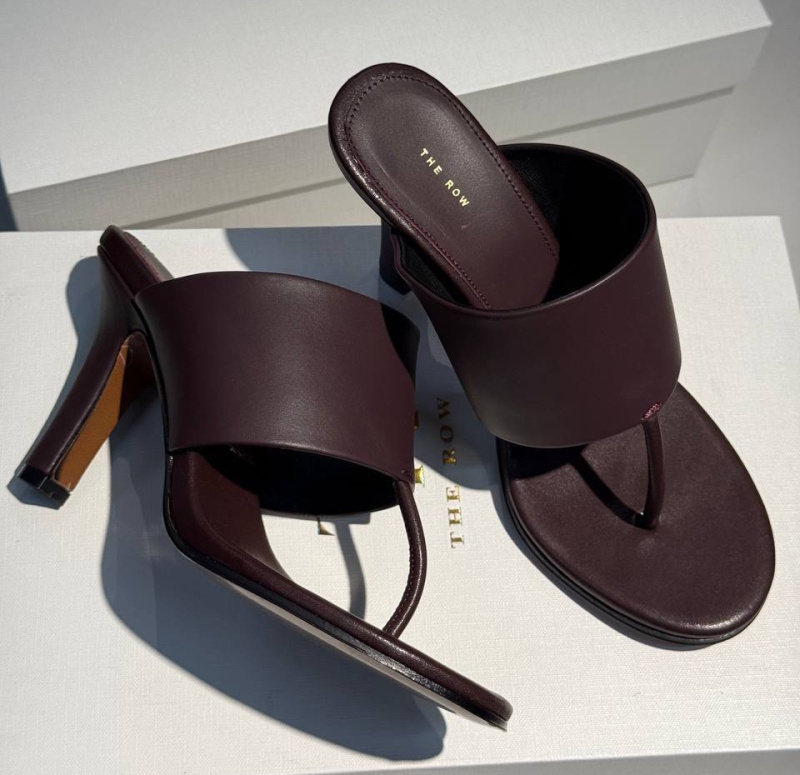 ШЛЕПКИ THE ROW 