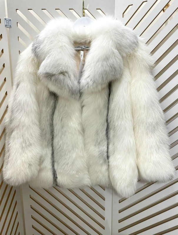 ШУБА CHRISTIAN DIOR 