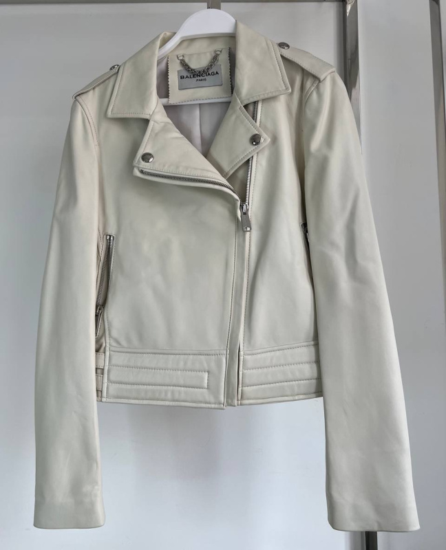 КУРТКА BALENCIAGA