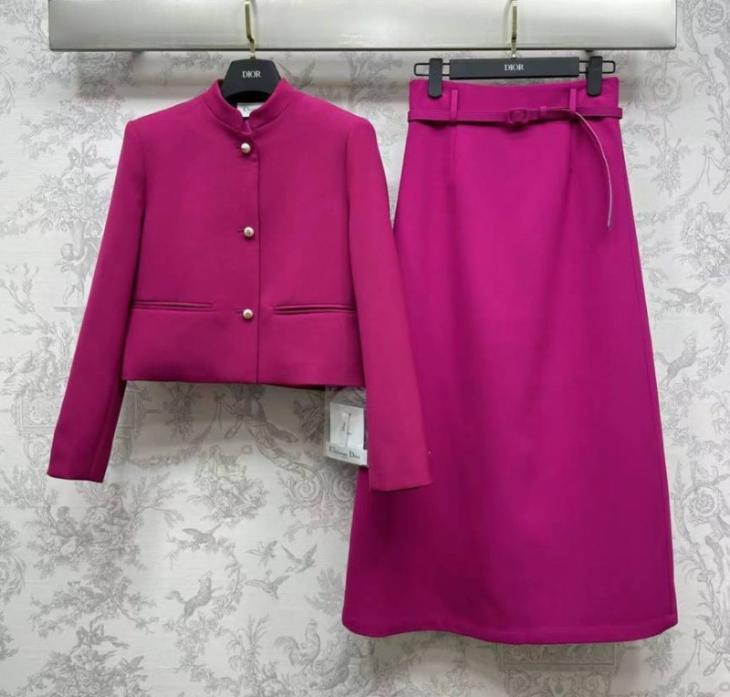 КОСТЮМ CHRISTIAN DIOR 