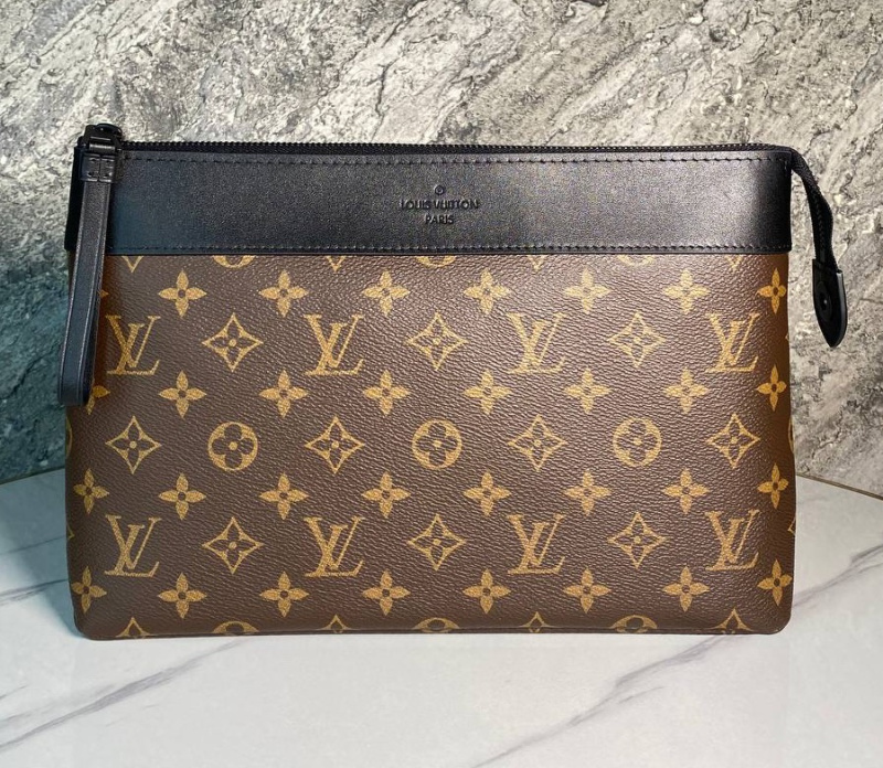 МУЖСКОЙ КЛАТЧ LOUIS VUITTON 