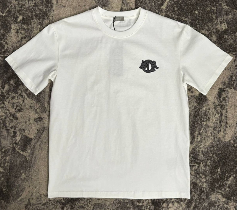 МУЖСКАЯ ФУТБОЛКА CHRISTIAN DIOR 