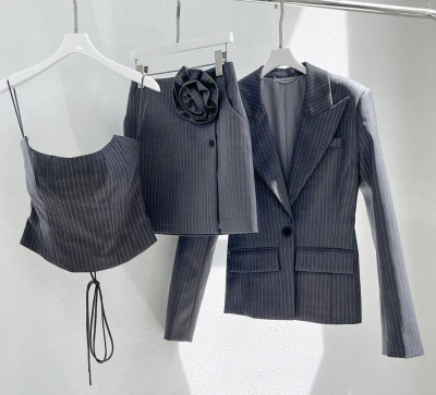 КОСТЮМ MAGDA BUTRYM 