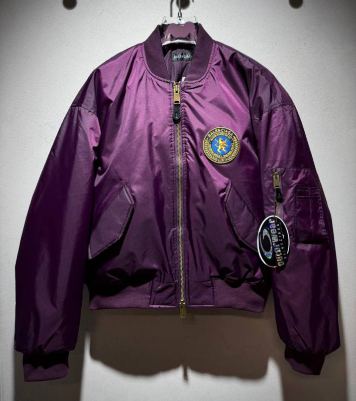 КУРТКА BALENCIAGA 