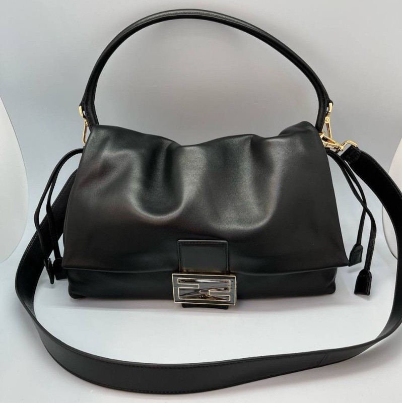 СУМКА FENDI MAMMA BAGUETTE 