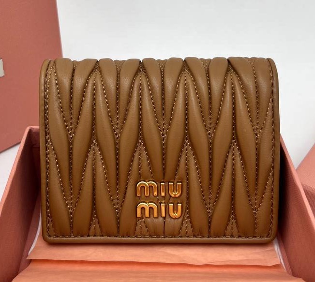 ПОРТМОНЕ MIU MIU 