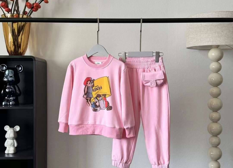 ДЕТСКИЙ КОСТЮМ FENDI