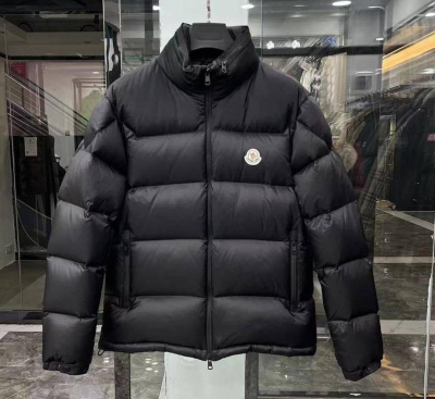 МУЖСКОЙ ПУХОВИК MONCLER 