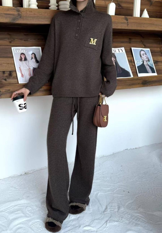 КОСТЮМ MAX MARA 