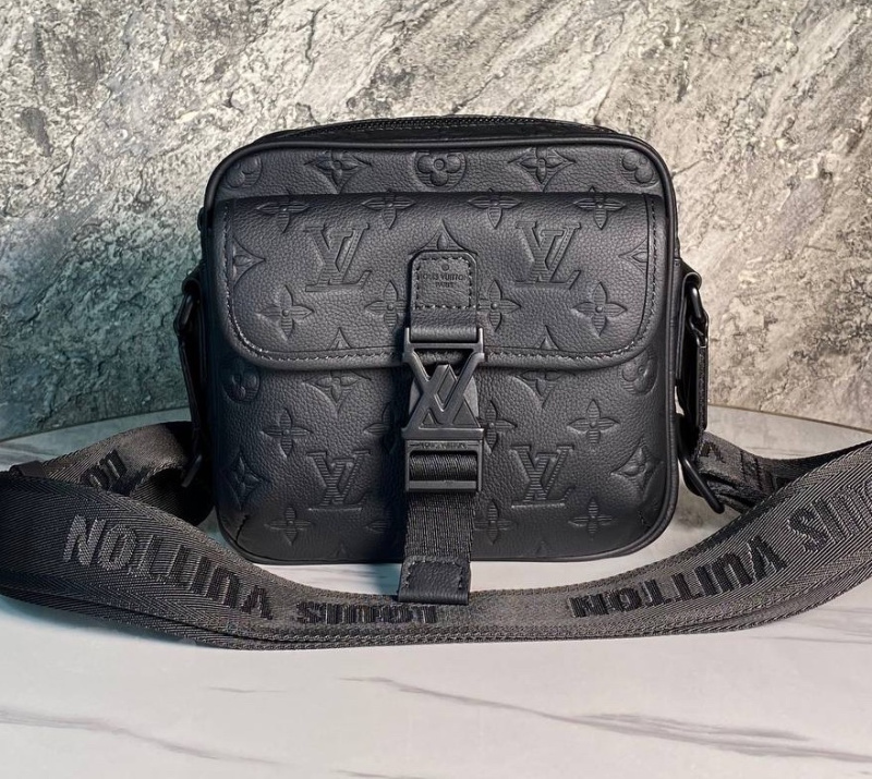 МУЖСКАЯ СУМКА МЕССЕНДЖЕР LOUIS VUITTON 