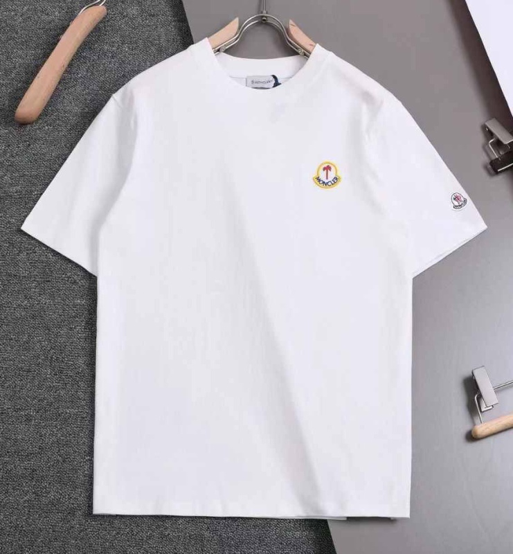 МУЖСКАЯ ФУТБОЛКА MONCLER 