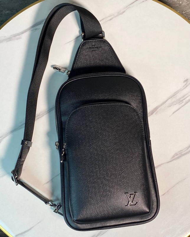 МУЖСКАЯ СУМКА СЛИНГ LOUIS VUITTON 