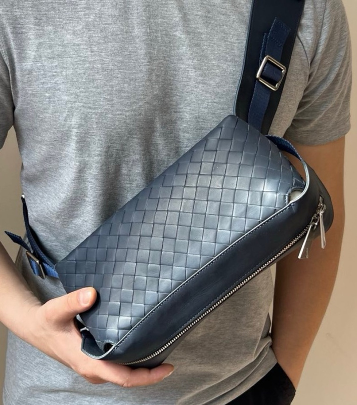МУЖСКАЯ СУМКА СЛИНГ BOTTEGA VENETA 
