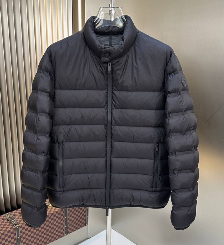 ПУХОВИК MONCLER 