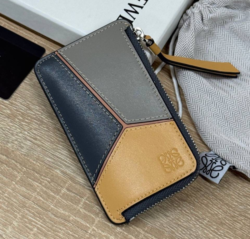 КАРТХОЛДЕР LOEWE 