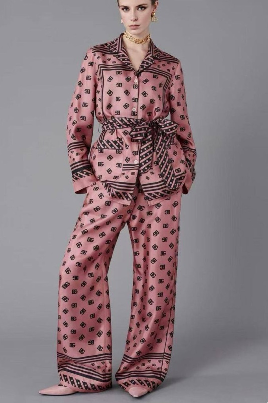 КОСТЮМ DOLCE & GABBANA 