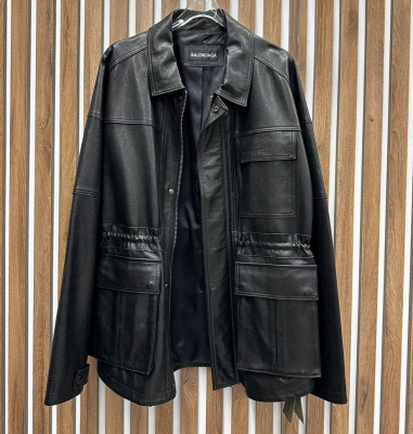 КУРТКА BALENCIAGA