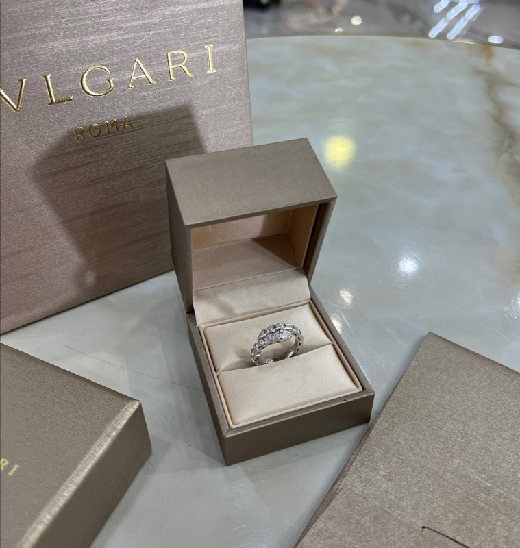 КОЛЬЦО BVLGARI