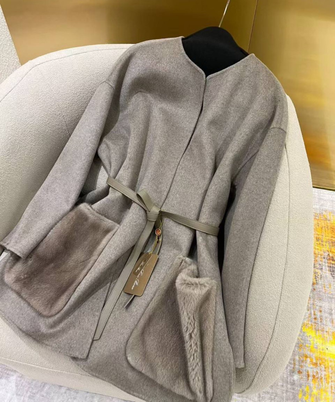 ПАЛЬТО LORO PIANA 