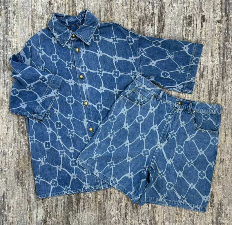 МУЖСКОЙ КОСТЮМ LOUIS VUITTON 