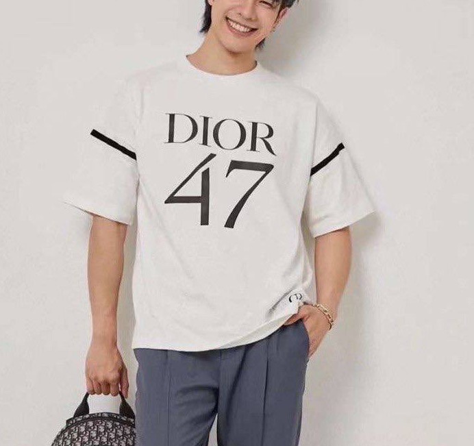 МУЖСКАЯ ФУТБОЛКА CHRISTIAN DIOR 