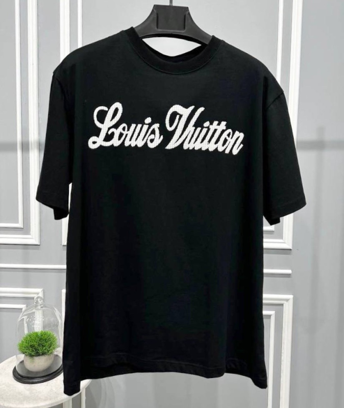 МУЖСКАЯ ФУТБОЛКА LOUIS VUITTON 