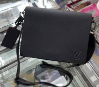 МУЖСКАЯ СУМКА МЕССЕНДЖЕР LOUIS VUITTON