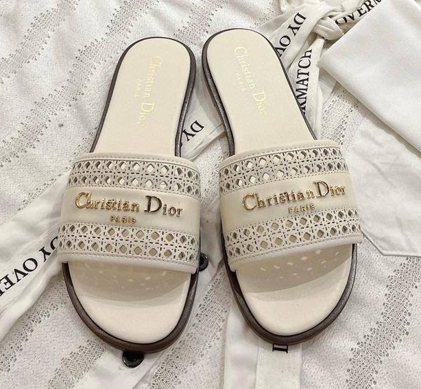 ШЛЕПКИ CHRISTIAN DIOR 
