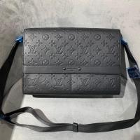 МУЖСКАЯ СУМКА МЕССЕНДЖЕР LOUIS VUITTON
