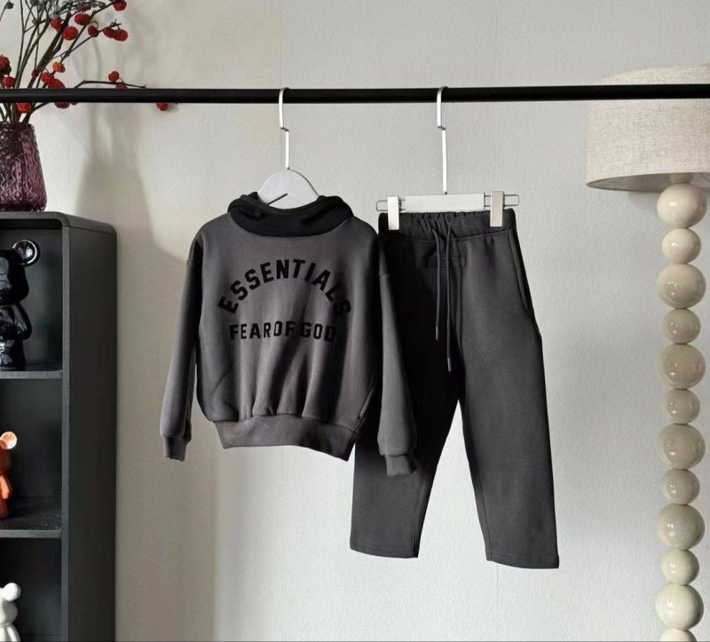 ДЕТСКИЙ КОСТЮМ ESSENTIALS