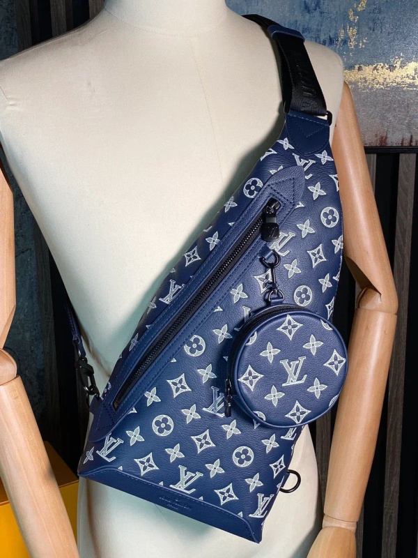 МУЖСКАЯ СУМКА СЛИНГ LOUIS VUITTON 