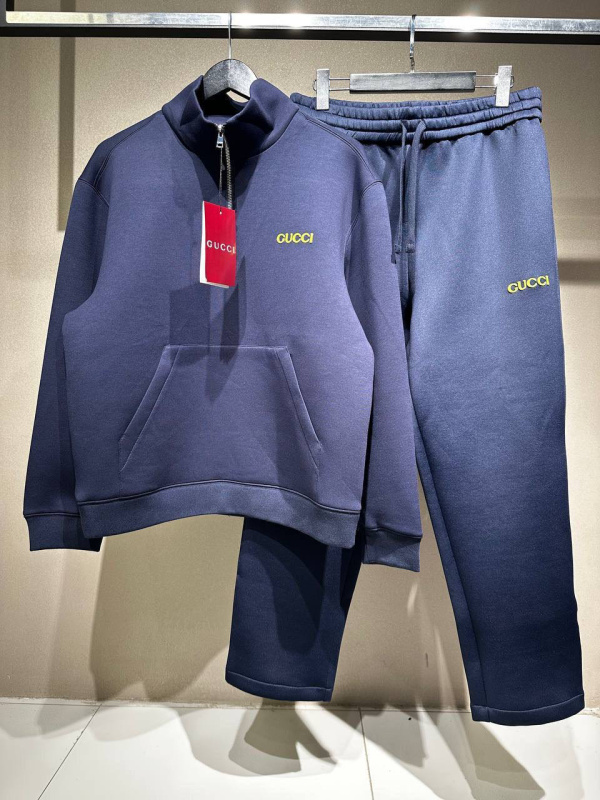 МУЖСКОЙ КОСТЮМ GUCCI 