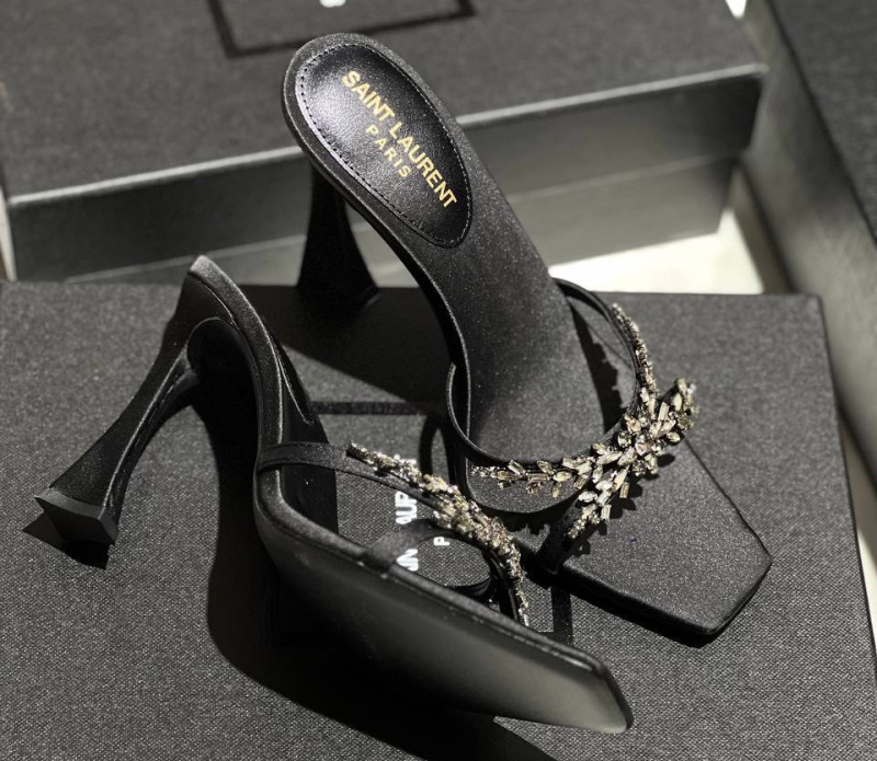 ШЛЕПКИ SAINT LAURENT 