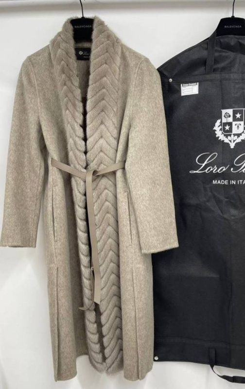 ПАЛЬТО LORO PIANA 