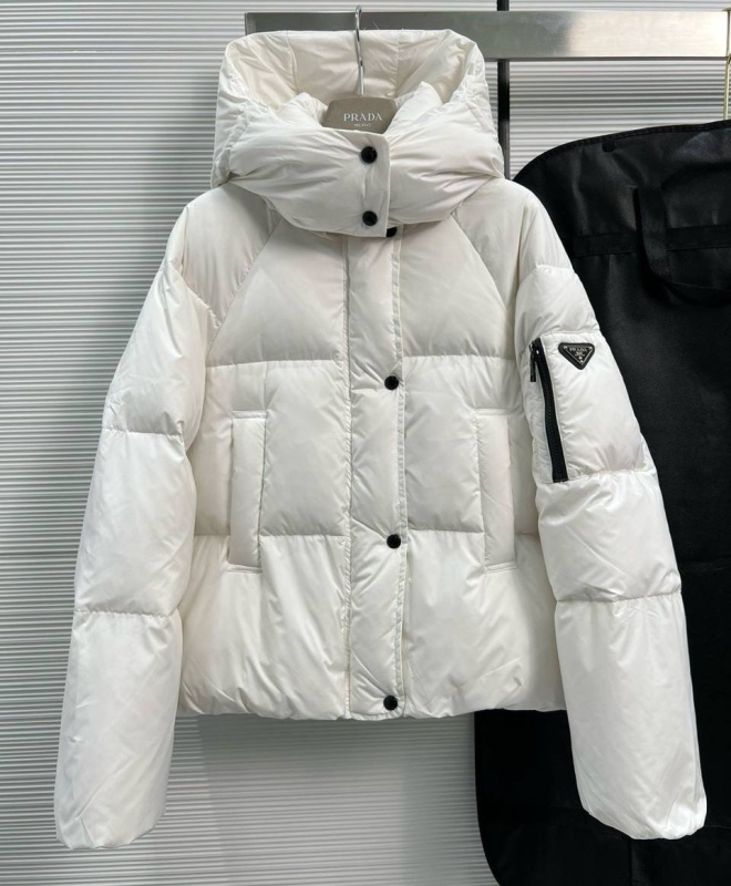 ПУХОВИК PRADA 